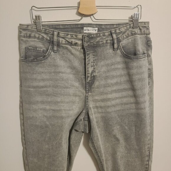 Ava & Viv | Women's Black Acid Washed Distressed Skinny Jeans (Size 14W) - Picture 3 of 15